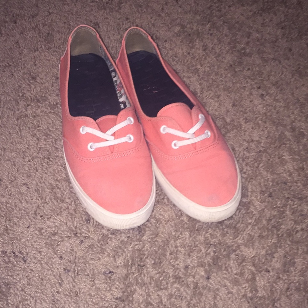 Peach Vans sliders.